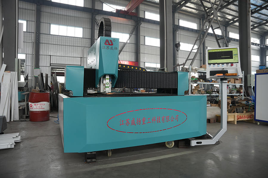 Was sind die typischen Anwendungen für einen CNC-Kehrfahrzeug im städtischen und industriellen Umfeld?